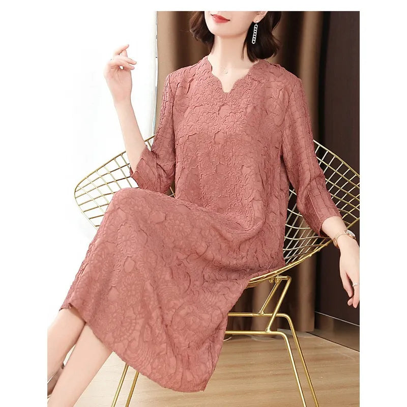 ELVARISSE dresses everyday moments with ease